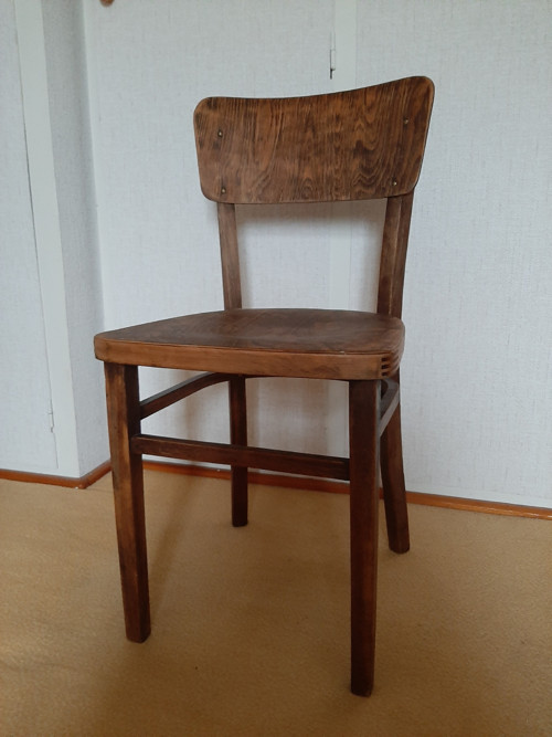Klasická židle o renovaci — foto 5