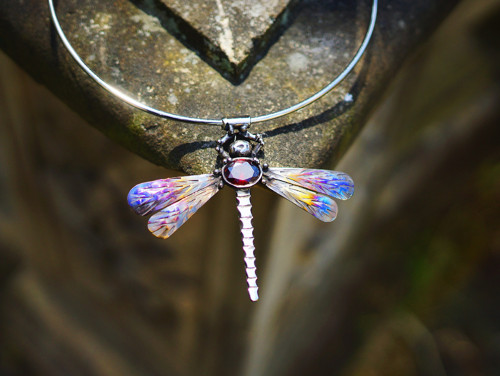 Nerezový náhrdelník... " Red dragonfly " — foto 4