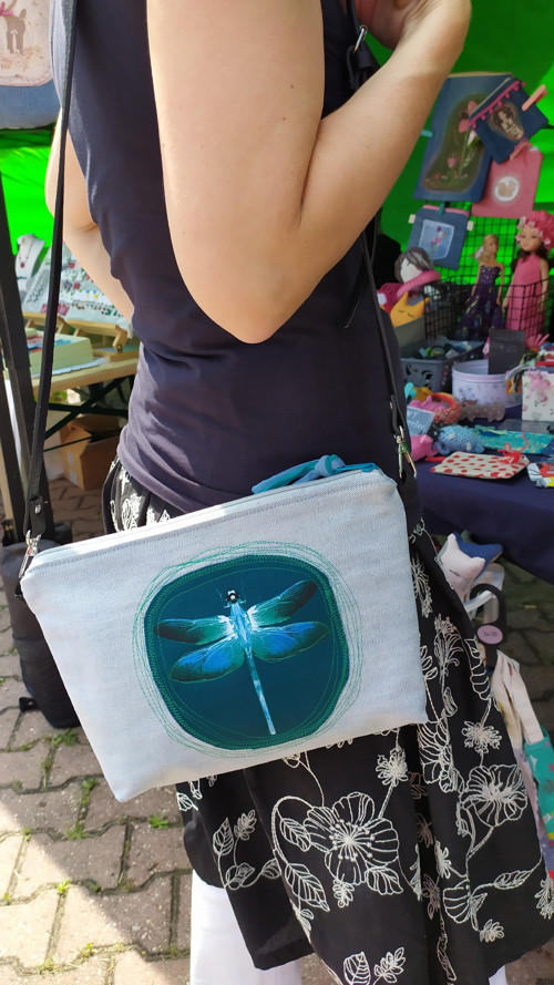 Vážka v tůni magické.. denim taška — foto 3
