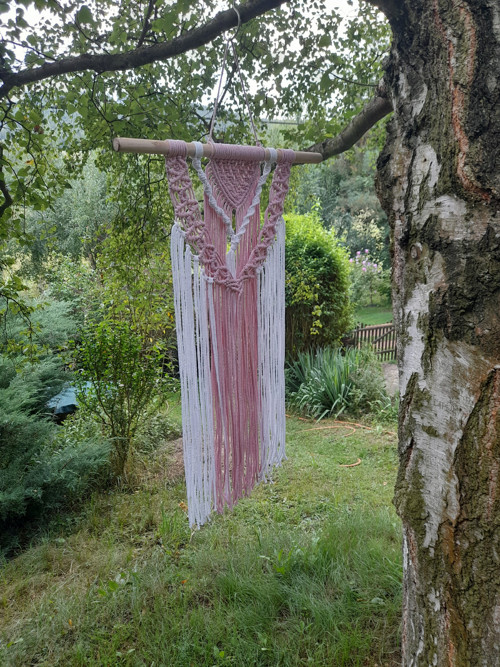 Závěsné macrame bílo-růžové — foto 2