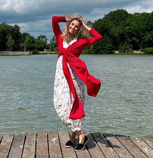 Červený vázací přehoz — foto 2