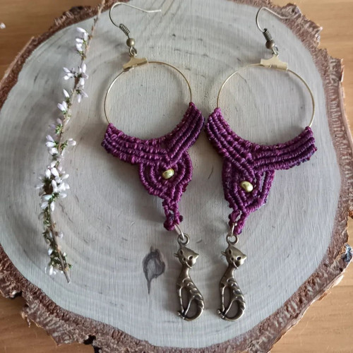Kočičky vínové - náušnice micromacramé — foto 4