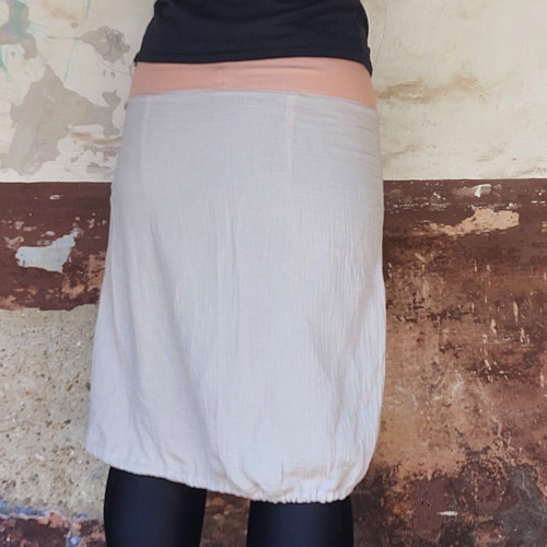 Béžová z mušelínu — foto 2