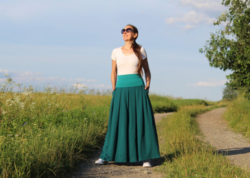 Maxi tyrkysová skladaná — foto 3