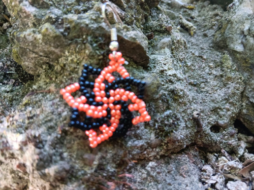 Oranžovočerné naušnicky — foto 6