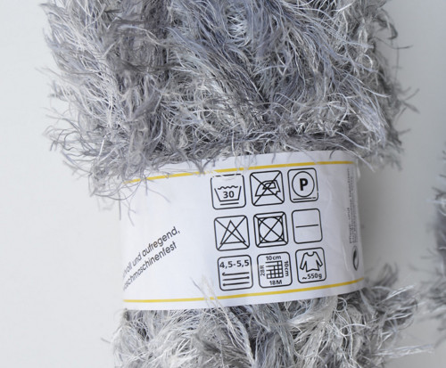 Střapatá příze - nabízím střapat100% polyester,50g — foto 3