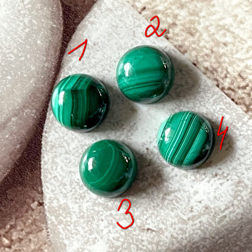 Malachit kabošon kruh / 8mm — foto 2