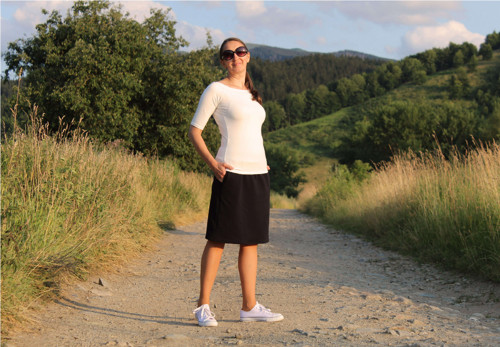 Krátka sukňa čierna — foto 2