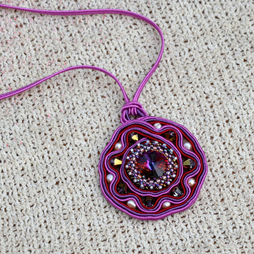 Sutašková mandala - náhrdelník — foto 3