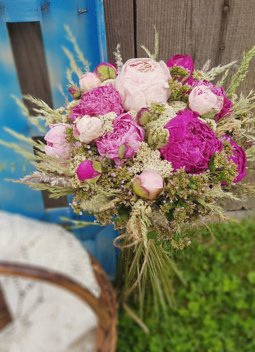 Kytička "Pivoňková" — foto 3