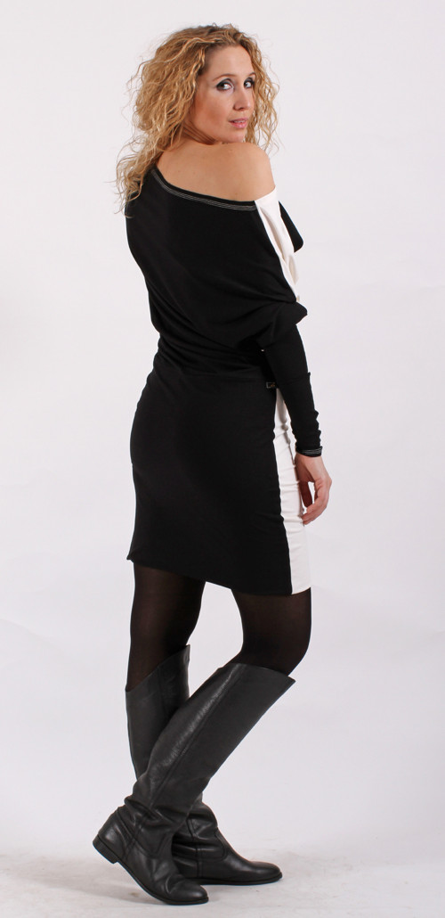 Černosmetanové asymetrické šaty — foto 4