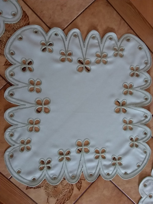 Prostírka čtyřlístky č.31 — foto 3