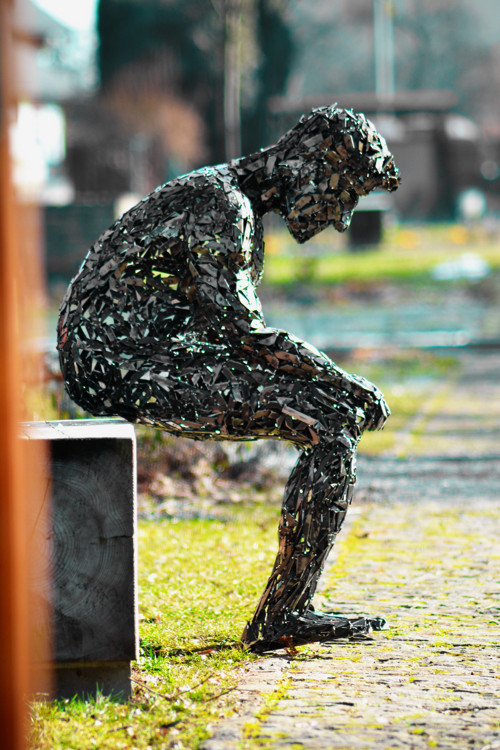 Sedící muž — foto 5