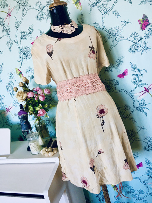 Šatky vintage s květy — foto 2