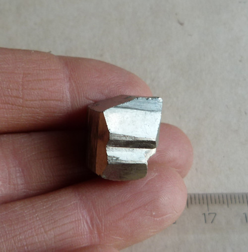 Pyrit krystal - 2,3 cm (P1) — foto 5