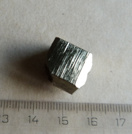 Pyrit krystal - 2,3 cm (P1) — foto 6