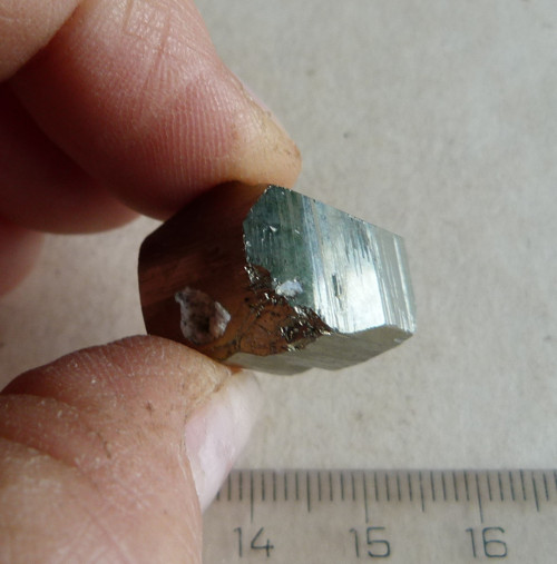 Pyrit krystal - 2 cm (P2) — foto 6