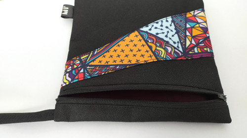 Crossbody černá s mozaikou + taštička — foto 4