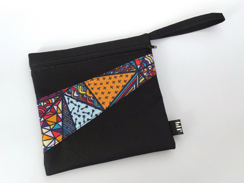 Crossbody černá s mozaikou + taštička — foto 3