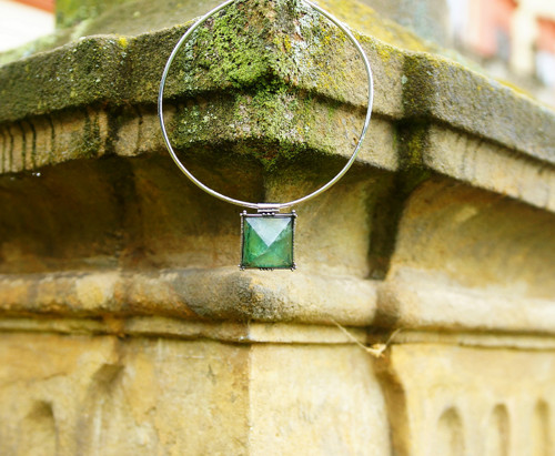 Nerezový náhrdelník... " Green pyramid " — foto 3
