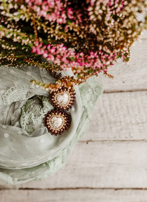 Copper hearts n.2 - vyšívané náušnice — foto 2