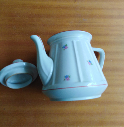Porcelánová čajová konvice Eichwald — foto 2