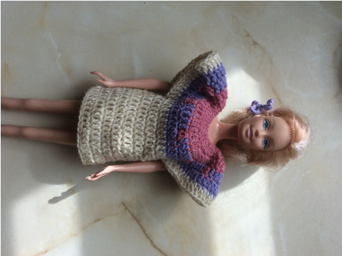 Oblečky Barbie - šatečky — foto 3