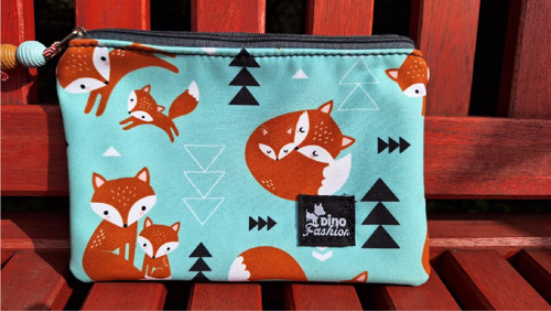 Kapsička Foxes — foto 4