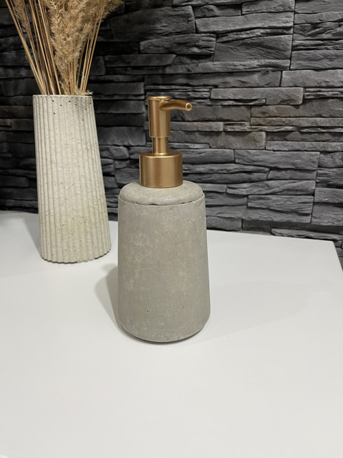Betonový dávkovač mýdla — foto 6