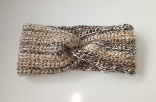 Háčkovaná čelenka - 42 cm — foto 2