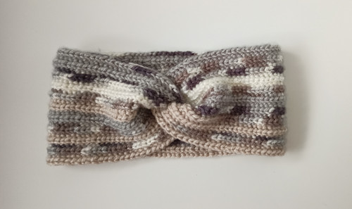 Háčkovaná čelenka - 47 cm — foto 2