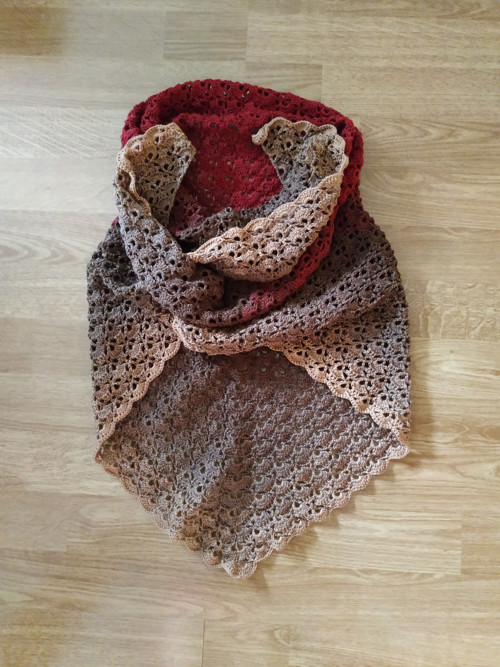 Háčkovaný šátek Red rose — foto 2