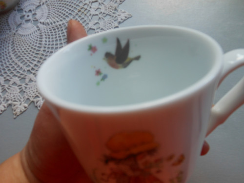 Porcelánový hrnek holčičky — foto 4