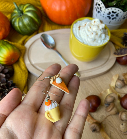 Dýňové latté s dýňovým koláčem — foto 2