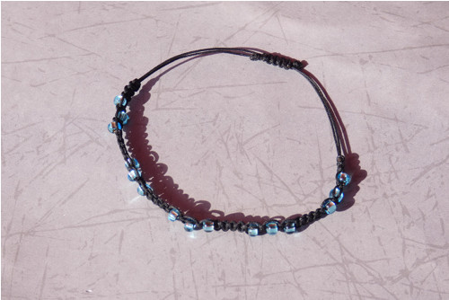 Macramé náramek - modré sklo — foto 5