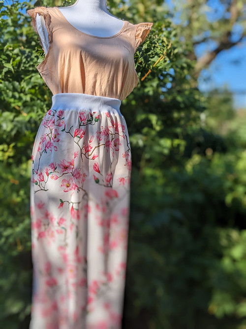 Sukně s romantickou magnolií — foto 3