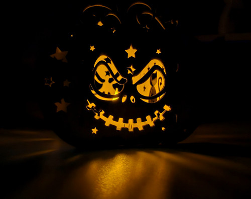Halloweenský svícen DÝNĚ — foto 5