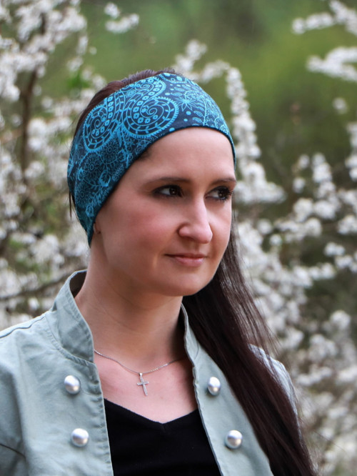 Úpletová čelenka zelená romantika — foto 2