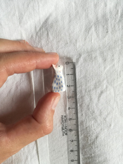 Mini kočka porcelánová — foto 3