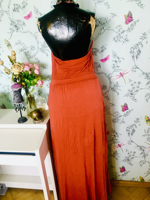 Šaty boho s náhrdelníkem — foto 4