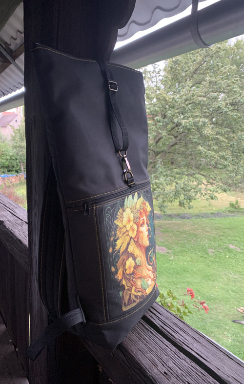 Mucha I.+ přední kapsa na zip — foto 3