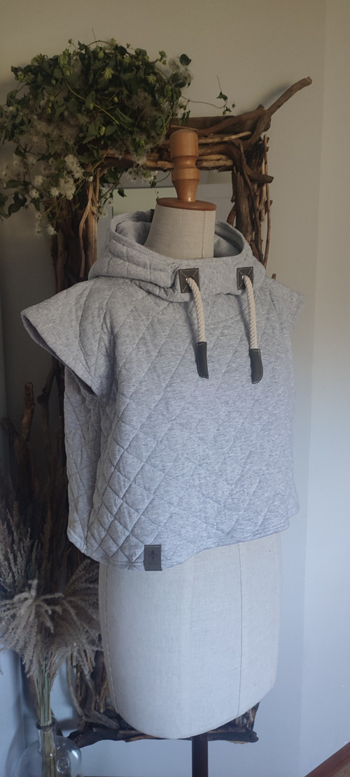 Crop top vesta STAY GREY — foto 4