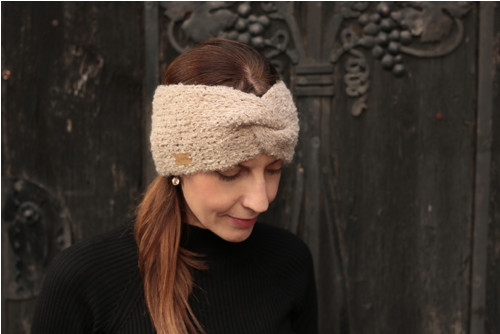 Čelenka alpaka BOUCLÉ - béžová — foto 2
