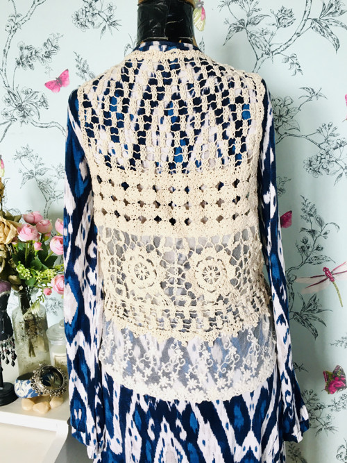 Vestička boho háčkovaná — foto 4