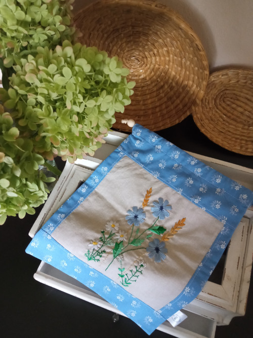 Pytlík s výšivkou — foto 2