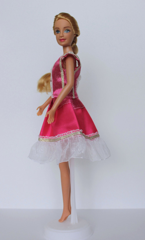 Šaty pro Barbie — foto 3