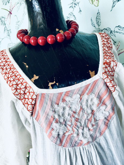 Jupénka boho vyšívaná — foto 3