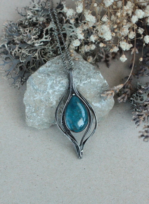Ondine ~ Šperk se shattuckitem — foto 4