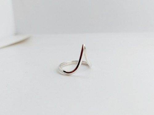 Stříbrný modelový prsten — foto 2