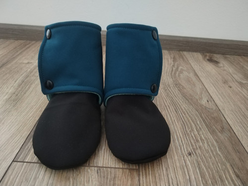 Capáčky ze softshellu s protiskluzem — foto 3